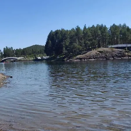 בית נופש Hus Med Utsikt Pa Leira . 4 Sengeplasser.