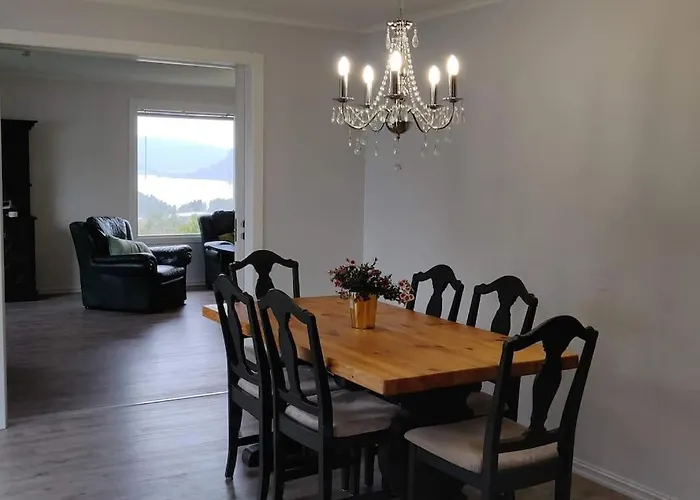 Casa de Férias Hus Med Utsikt Pa Leira . 4 Sengeplasser. Leira (Innlandet)