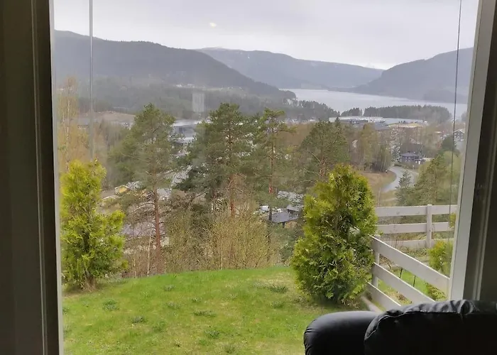 Casa de Férias Hus Med Utsikt Pa Leira . 4 Sengeplasser.